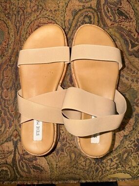 Steve Madden Beige Elastic Crossover Slide Sandals